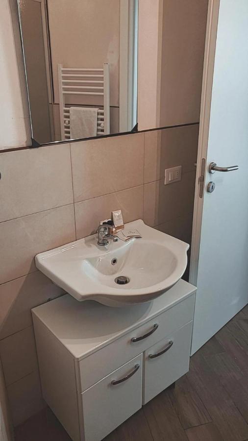 ᗰiki ᕼouտᗴ 2 Apartment ฟลอเรนซ์ ภายนอก รูปภาพ